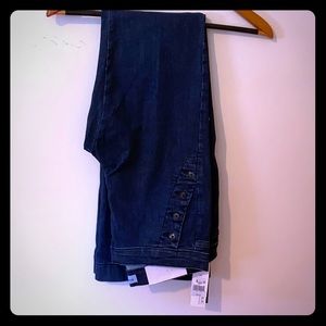 Banana republic NWT.  Size 29